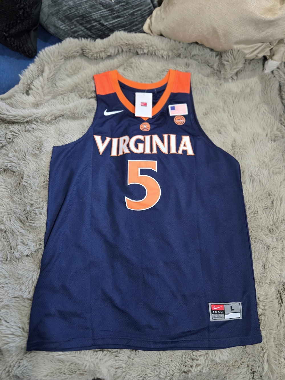 NEW Virginia Cavalier Navy & Orange Basketball Jersey #5 Kyle Guy - Size Large